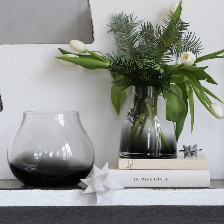 Flower vase no. 23, Smoked grey Ro Collection