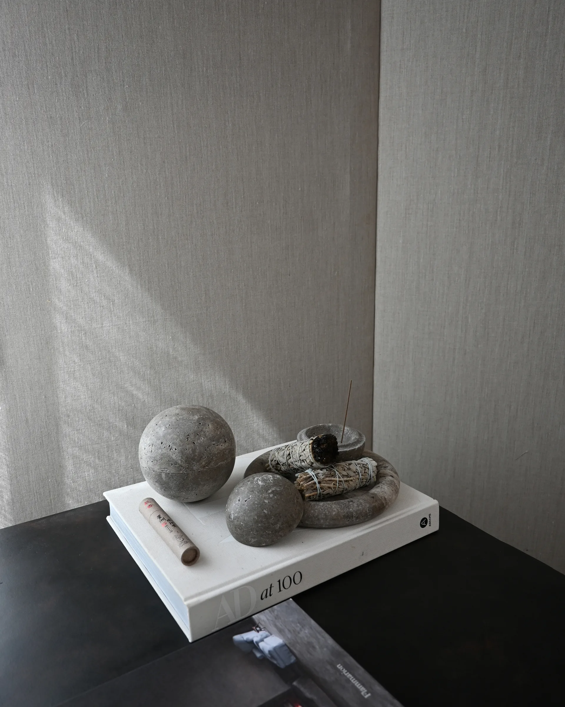 Enkei burk medio Ø12 cm, Earth 101 Copenhagen