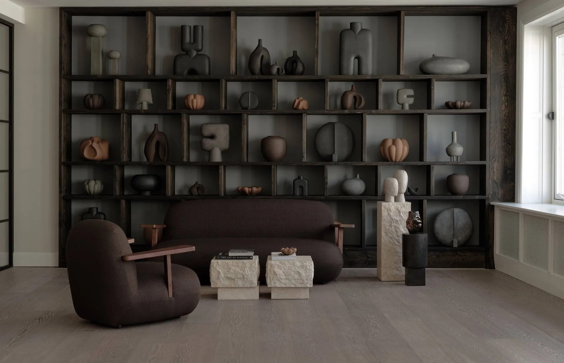 Toe chair fåtölj med armstöd, Classic brown oak-dark brown 101 Copenhagen