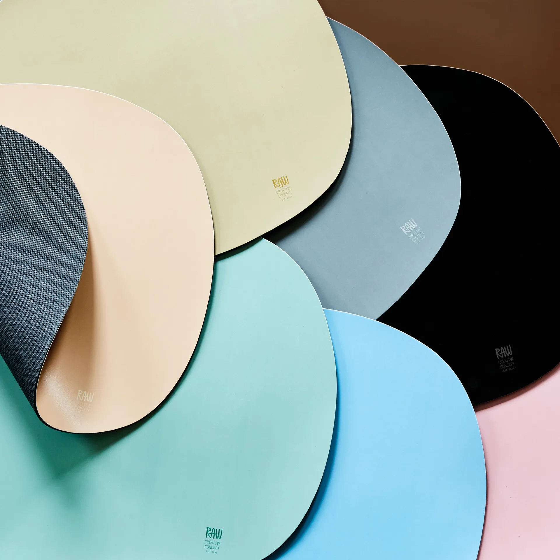 Raw creative bordstablett silikon 41x33,5 cm, Grön Aida