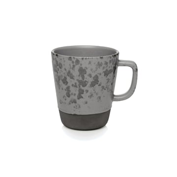 Läs mer om Aida Raw mugg med handtag 30 cl grå med prickar