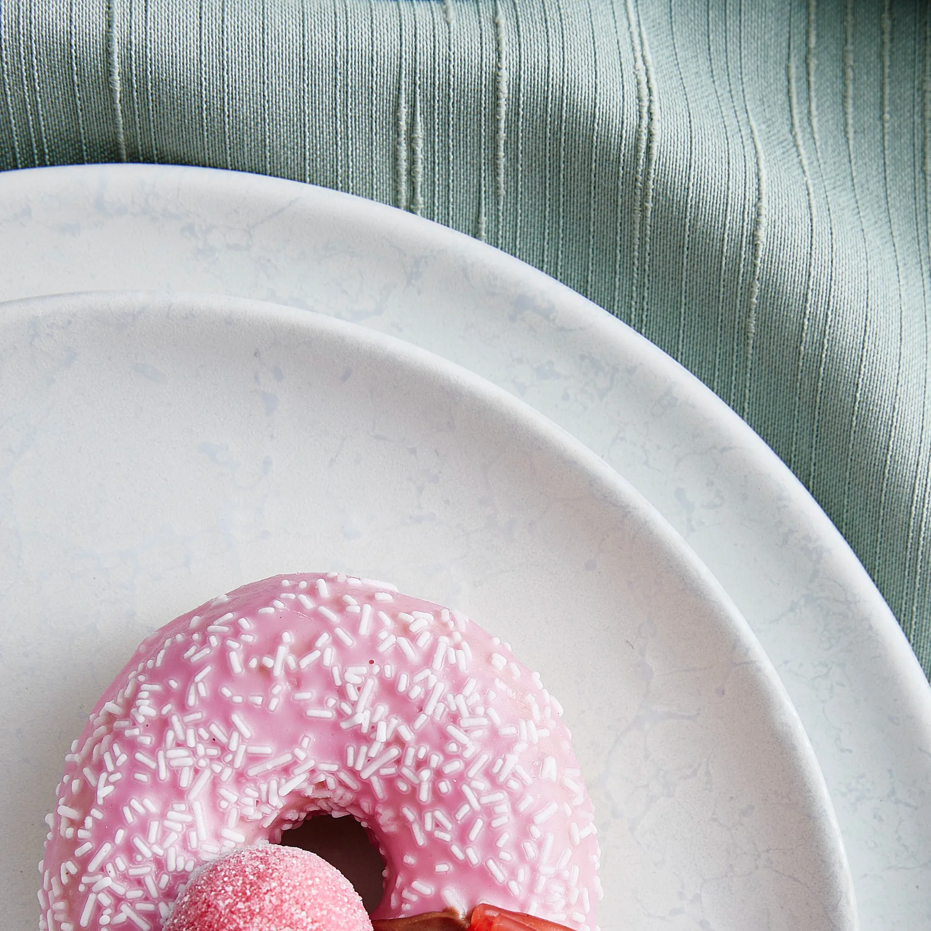 Raw tallrik Ø23 cm, Arctic white Aida