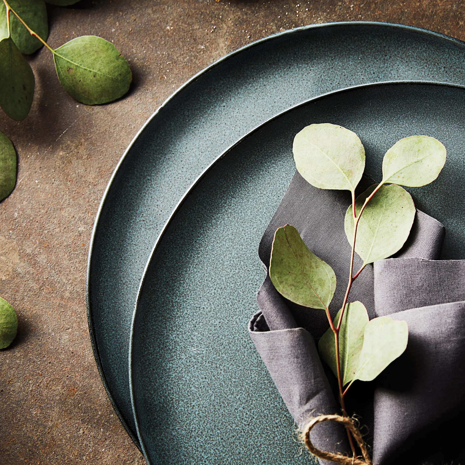 Raw tallrik Ø28 cm, Northern green Aida