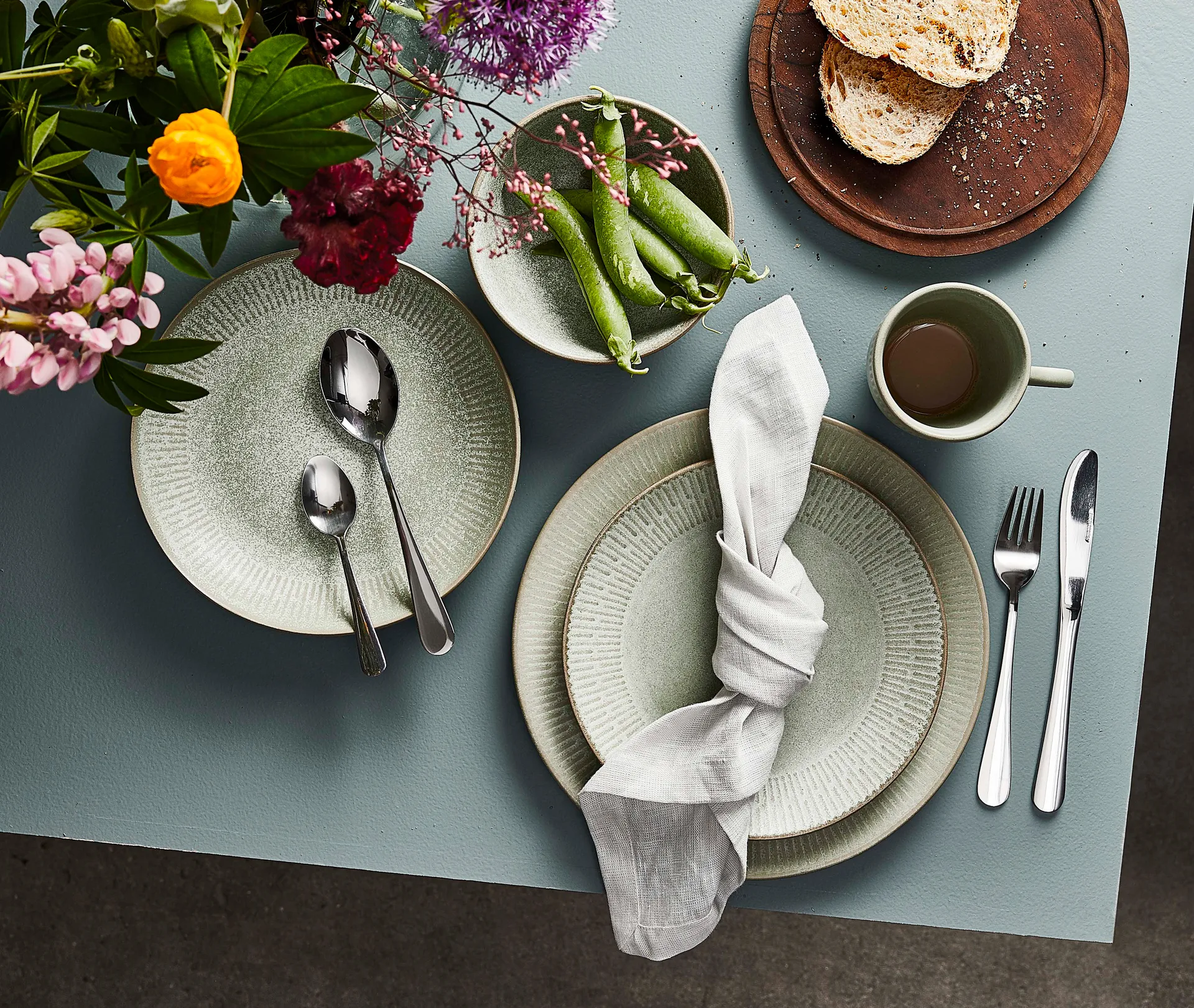 Relief tallrik 22 cm, Grön Aida