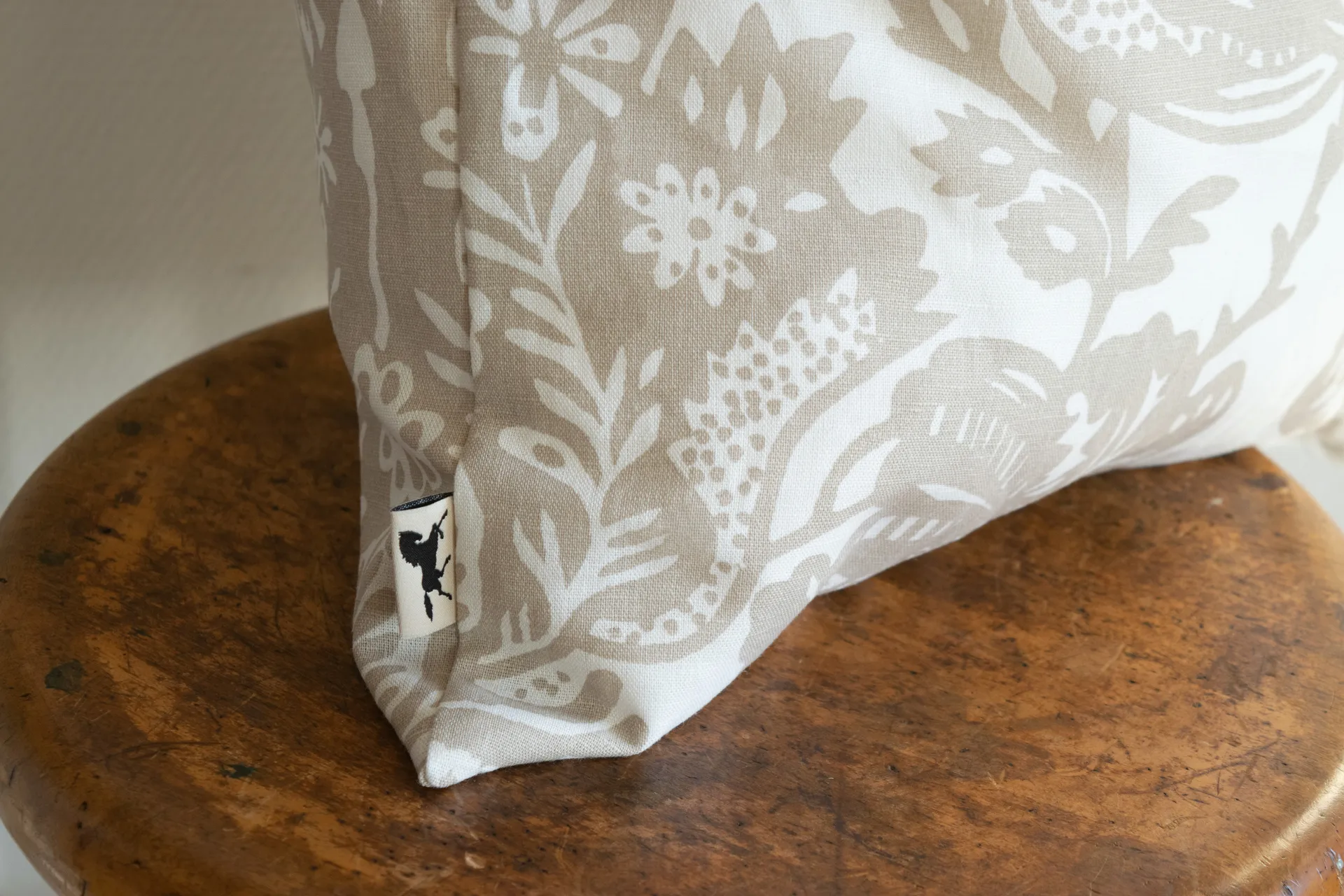 Granatäpple kuddfodral 50x50 cm, Beige Almedahls