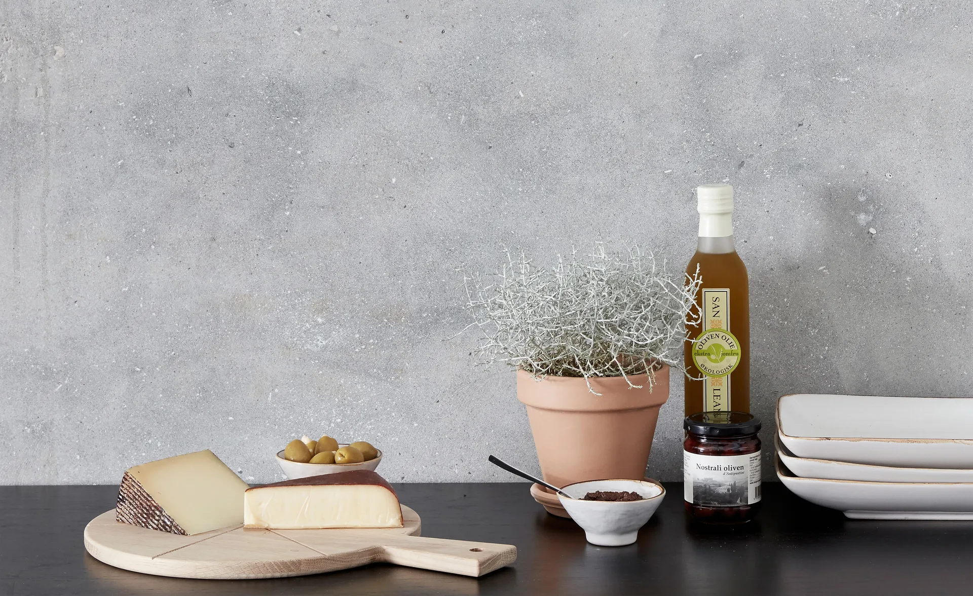 Andersen tapasbricka Medium Ø36 cm, Oak Andersen Furniture