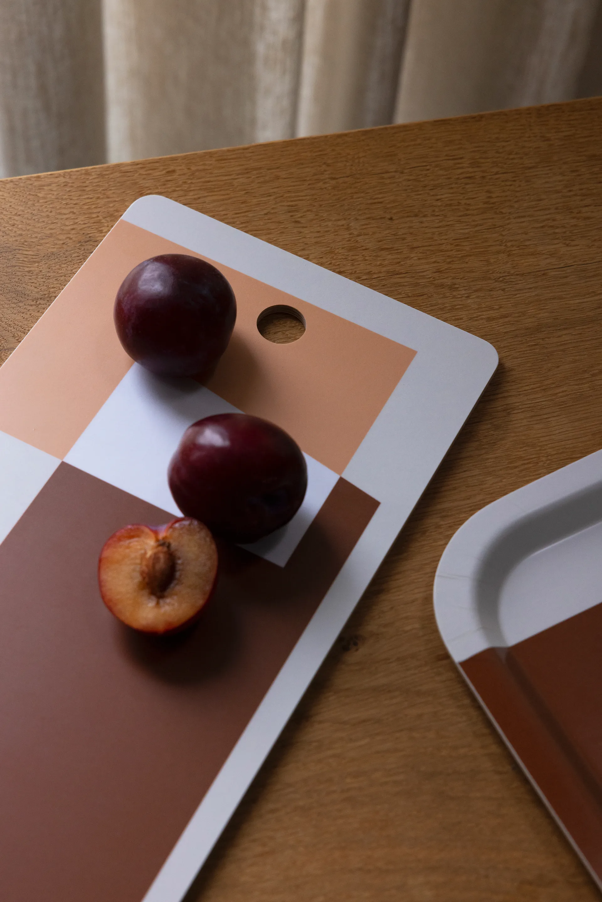 A tribute to colour skärbräda, Clay - 40x17 cm Applicata