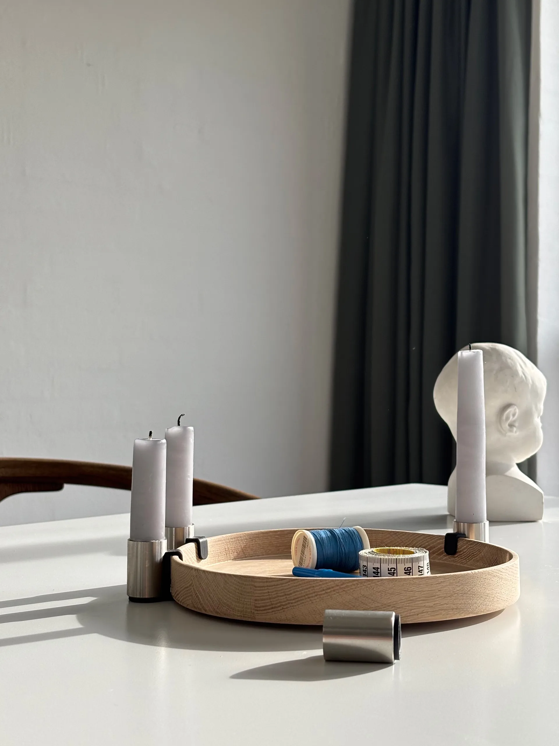 Luna ljusstake, Ek-stål Applicata