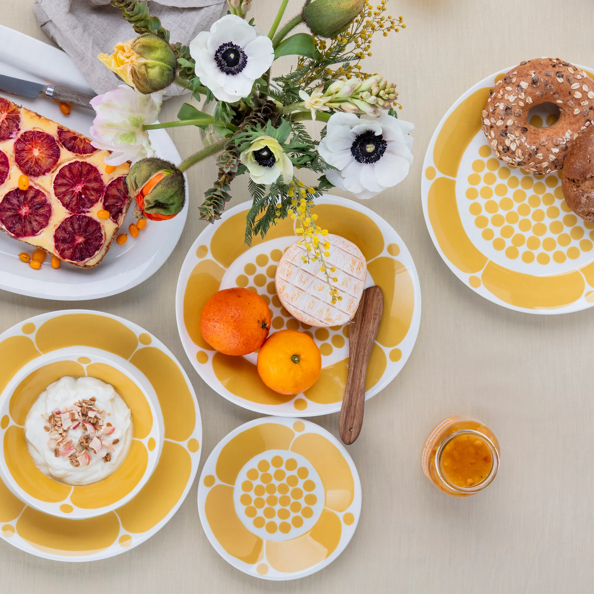 Sunnuntai tallrik, Gul, Ø26 cm Arabia