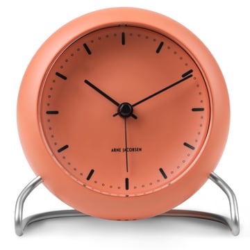 Läs mer om Arne Jacobsen Clocks AJ City Hall bordsklocka Pale orange
