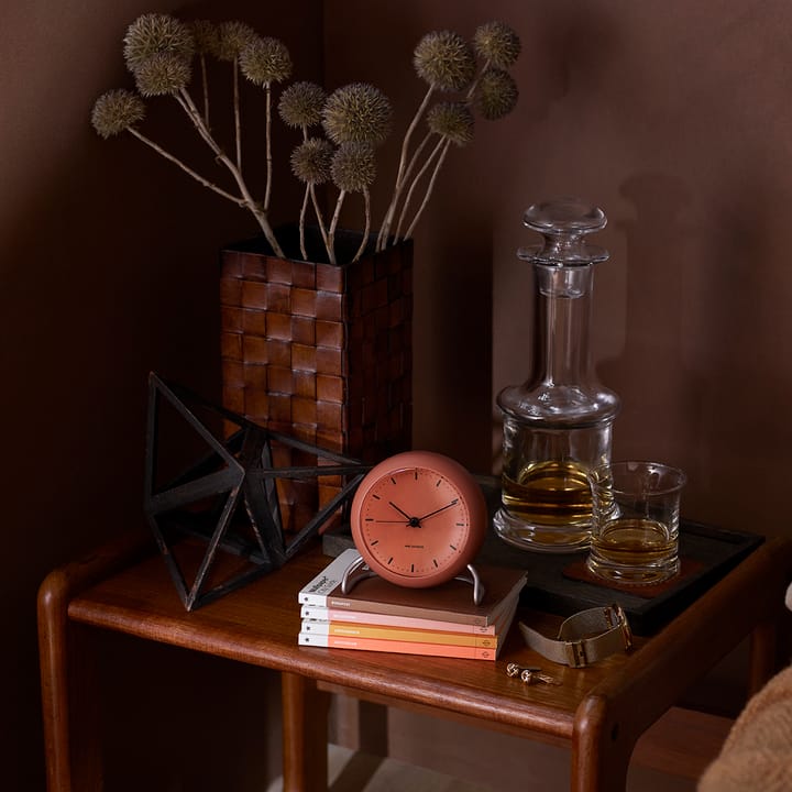 AJ City Hall bordsklocka, Pale orange Arne Jacobsen Clocks