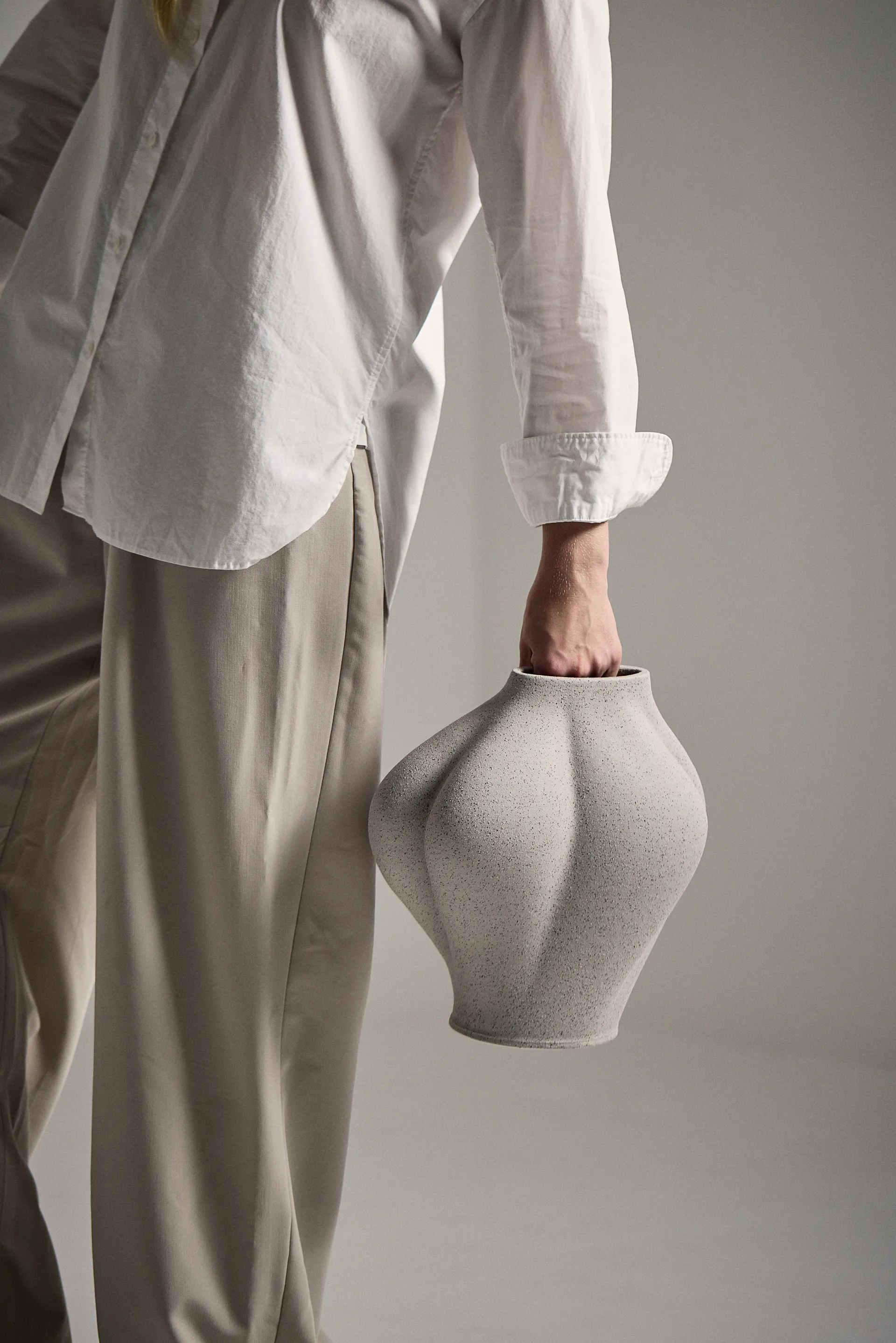 Saltare vas, Taupe, Ø13,8x30 cm AYTM