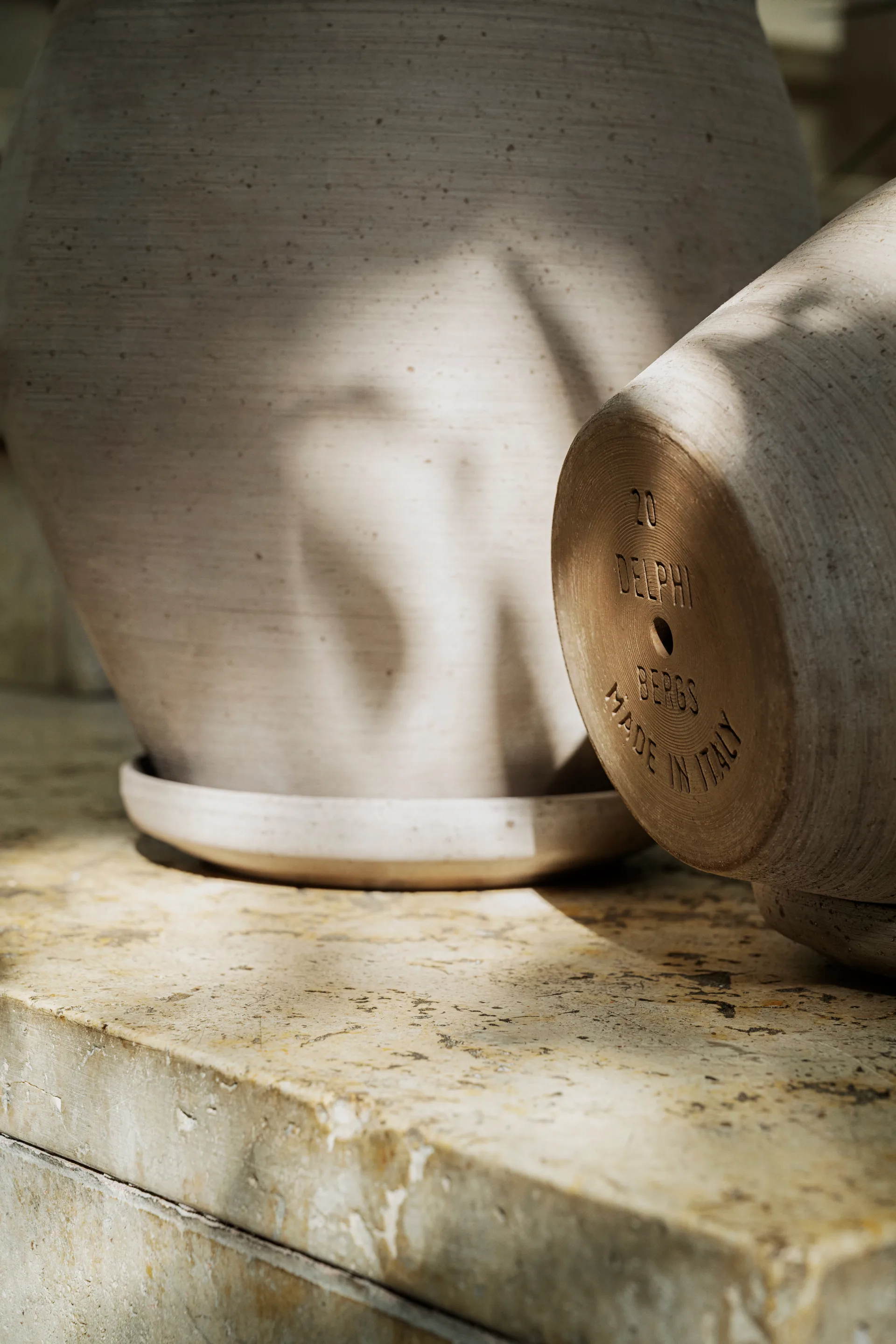 Delphi kruka med fat 2 delar, Grey, Ø20 cm Bergs Potter