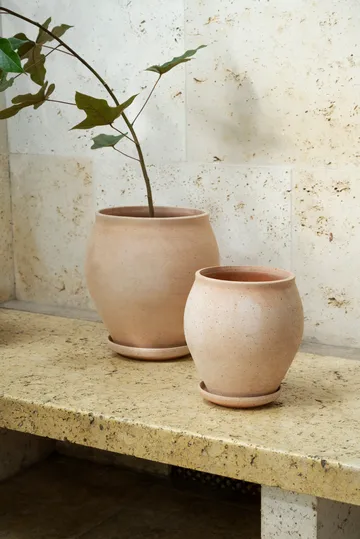 Delphi kruka med fat 2 delar - Rosa, Ø26 cm - Bergs Potter