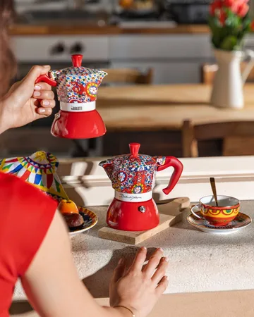 Bialetti x Dolce & Gabbana mokabryggare induktion - Sicilian cart, 4 koppar - Bialetti