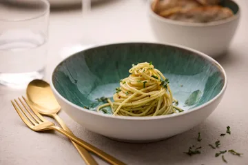 Bitz pastaskål gastro Ø20 cm - Vit-grön - Bitz