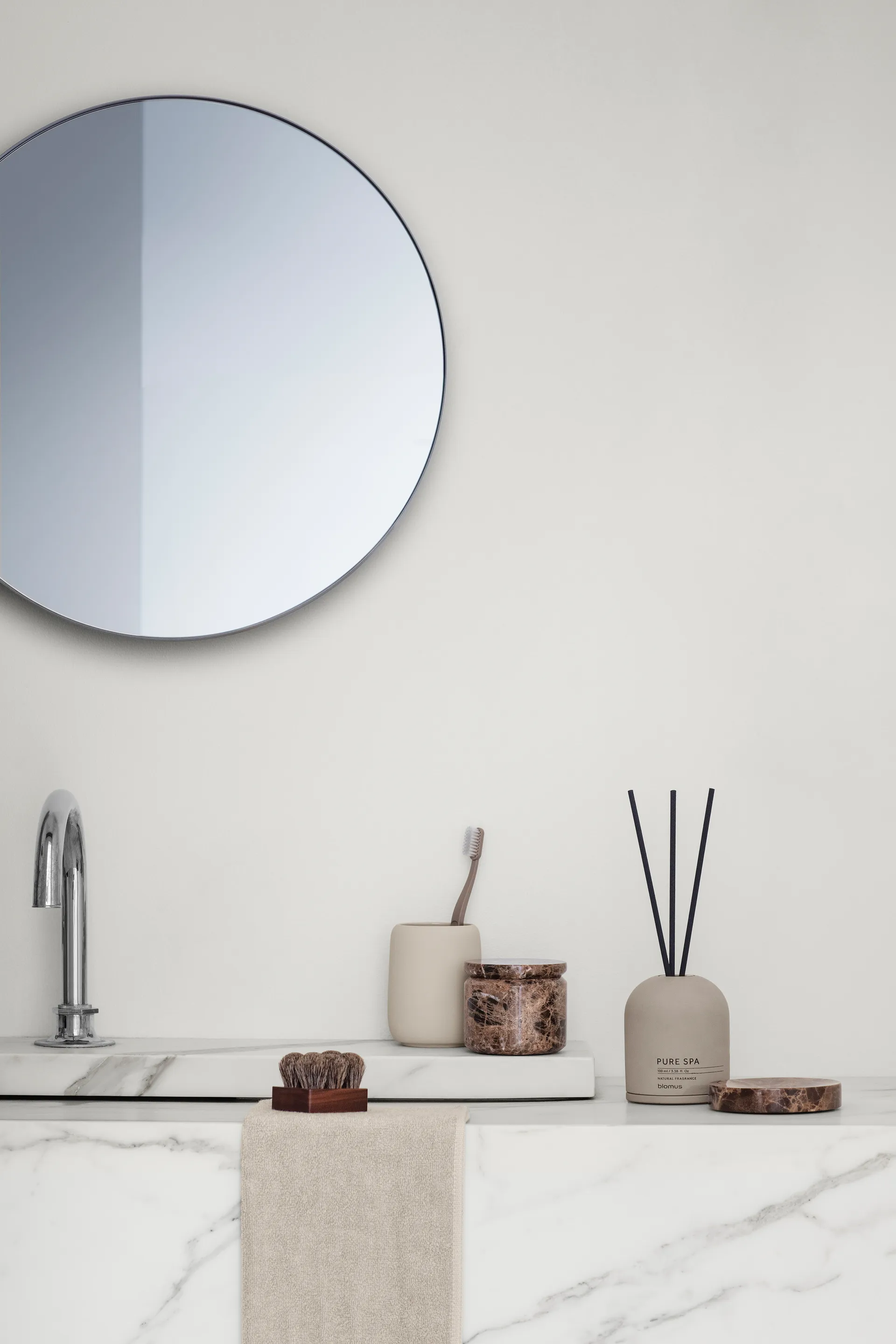 Fraga doftpinnar 100 ml, Royal Leather-Satellite blomus