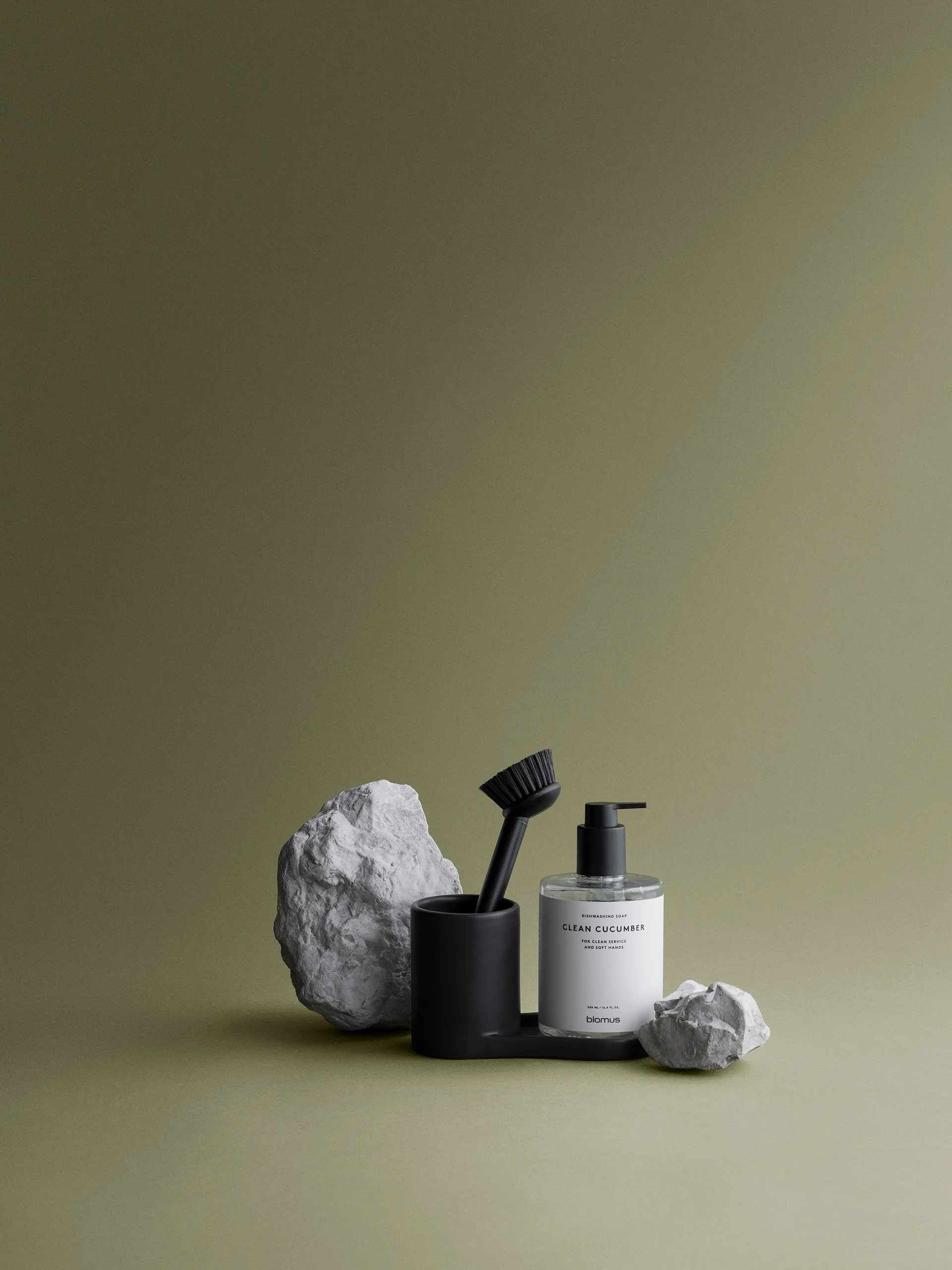 Piro diskborst- och tvålhållare, Svart blomus