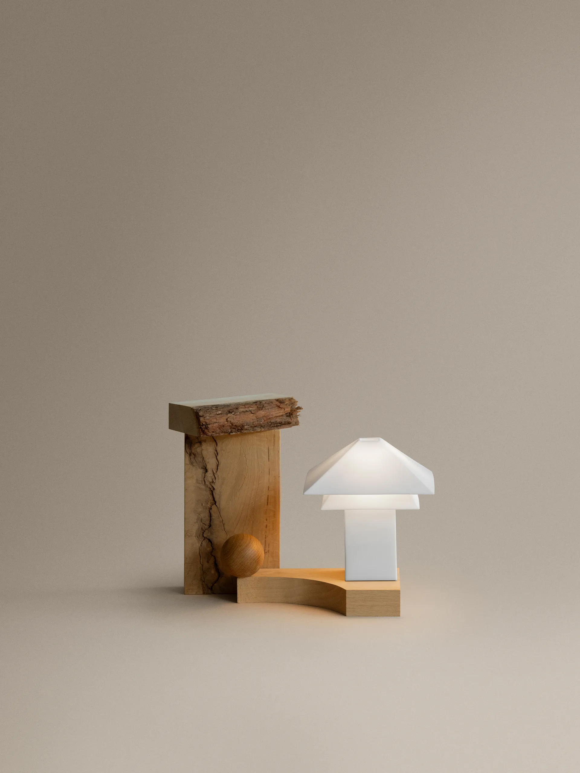 Sanaka bordslampa portabel, White blomus