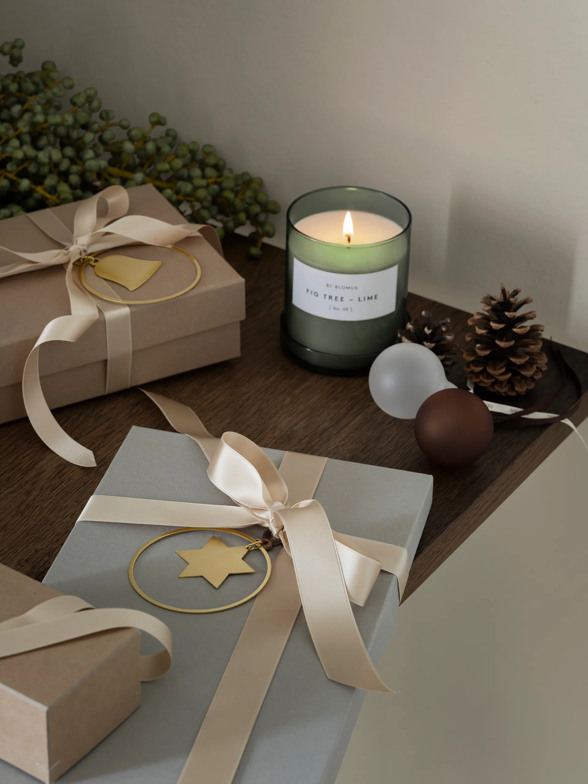 Valoa doftljus 45 timmar, Fikon/Lime Agave Green blomus