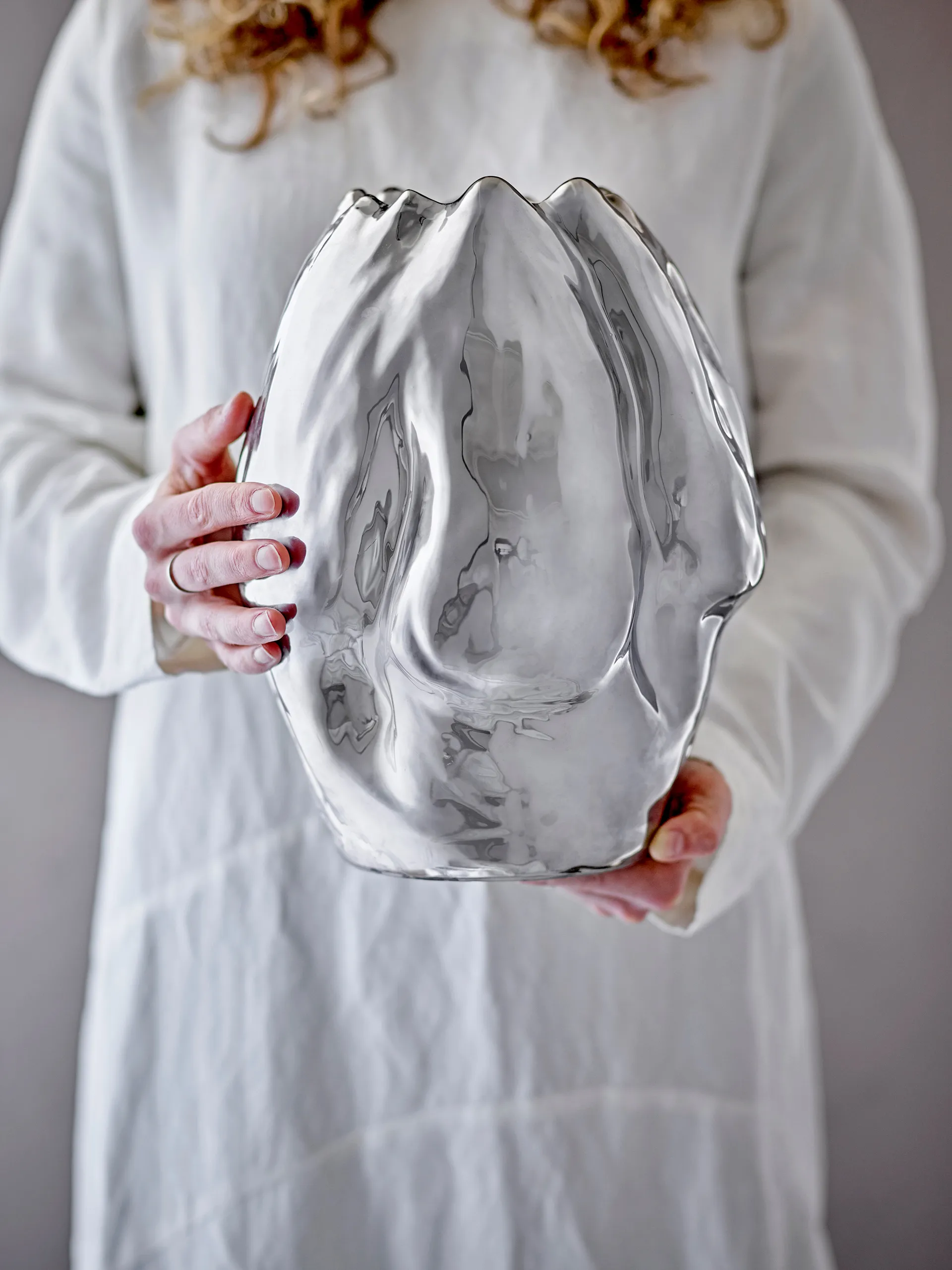 Bobby vas 23,5x29 cm, Silver Bloomingville