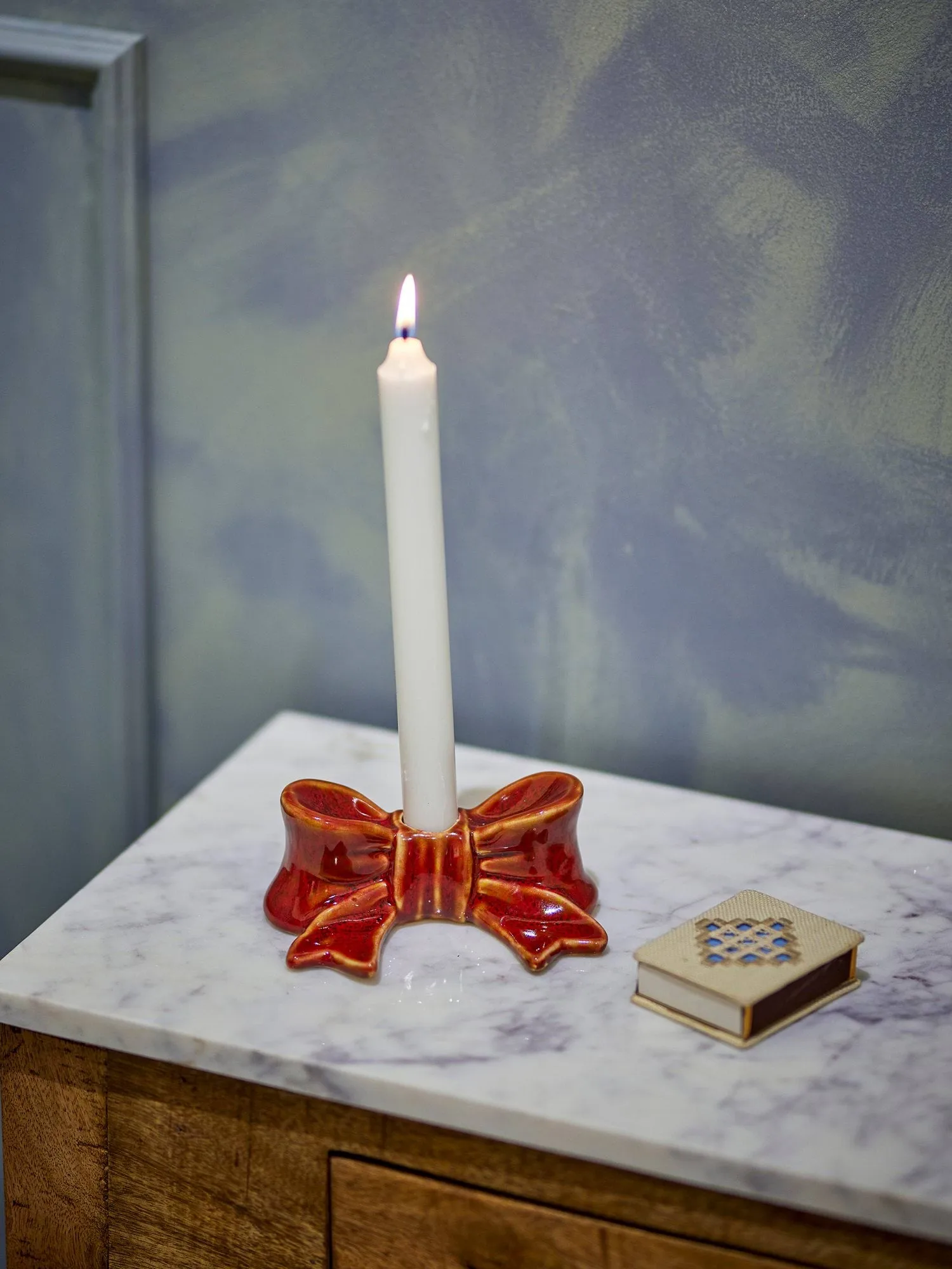 Bow ljusstake, Röd, 11,5 cm Bloomingville