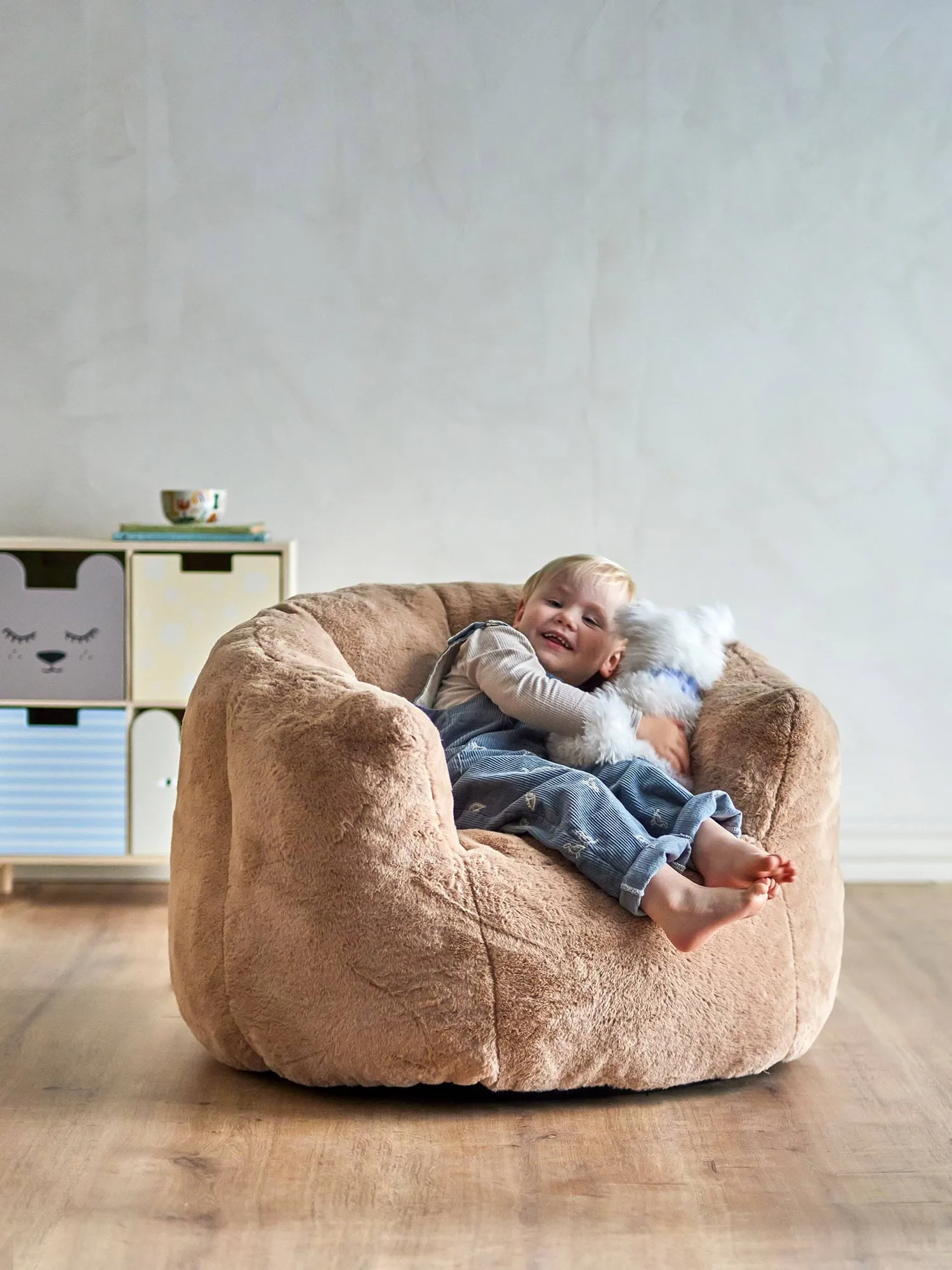Kari fåtölj, Brown Bloomingville