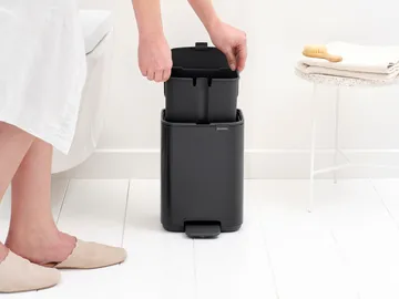 Bo pedalhink 4 L - Matt Black - Brabantia