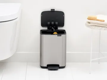 Bo pedalhink 4 L - Matt Steel Fingerprint Proof - Brabantia