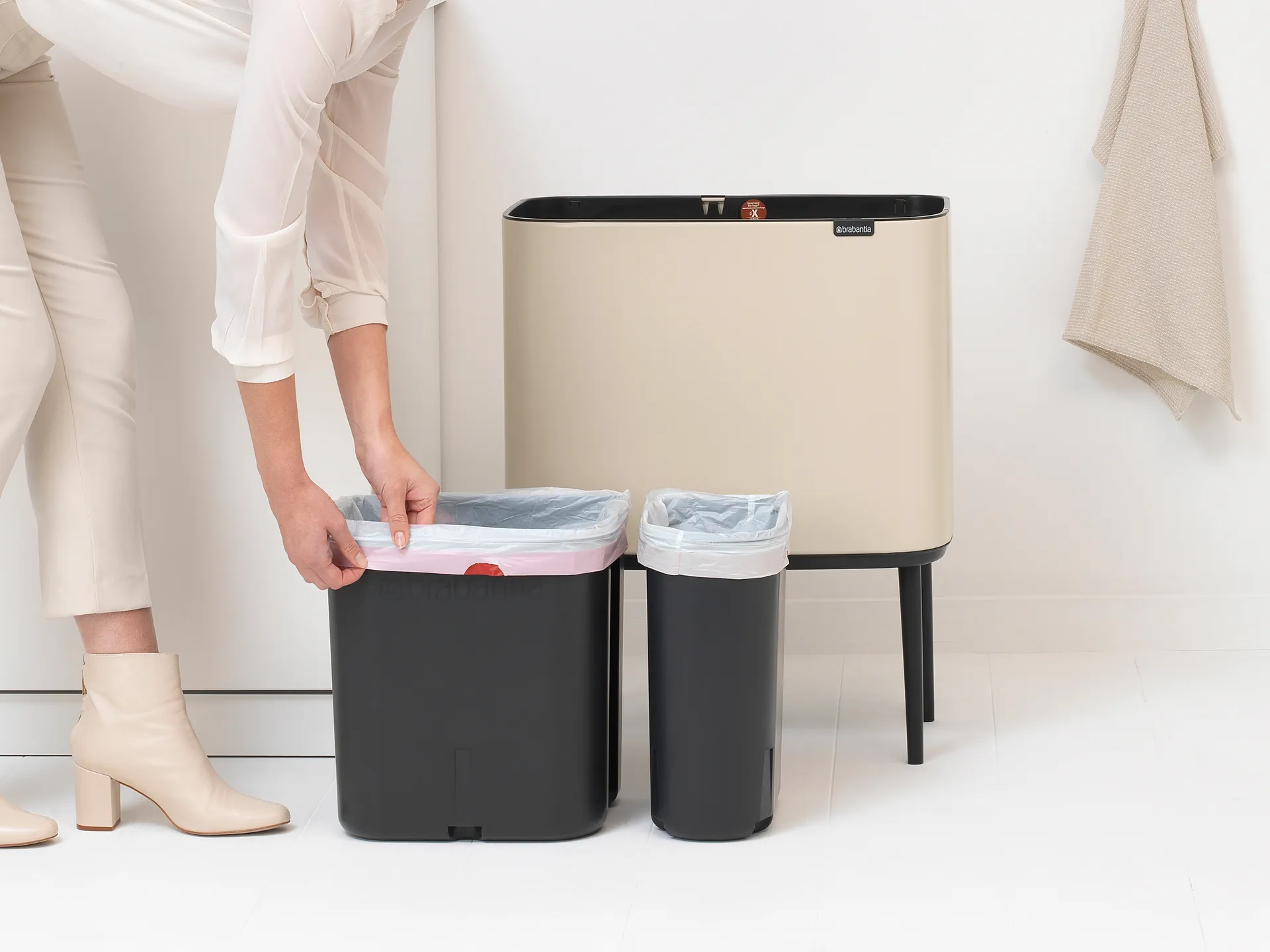 Bo touch bin 11+23 liter, Soft beige Brabantia
