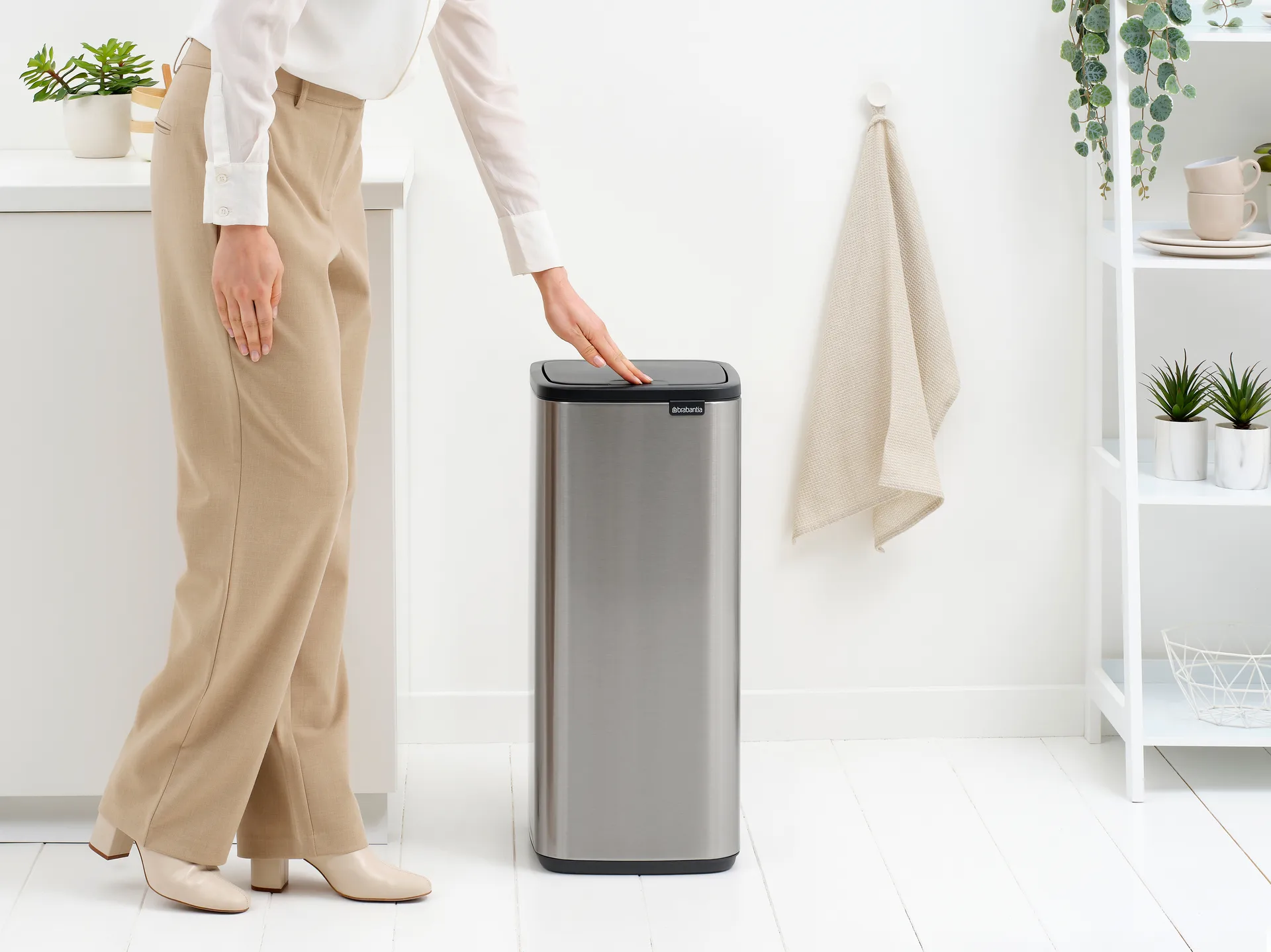 Bo Touch Bin 30 L, Matt Steel Fingerprint Proof Brabantia