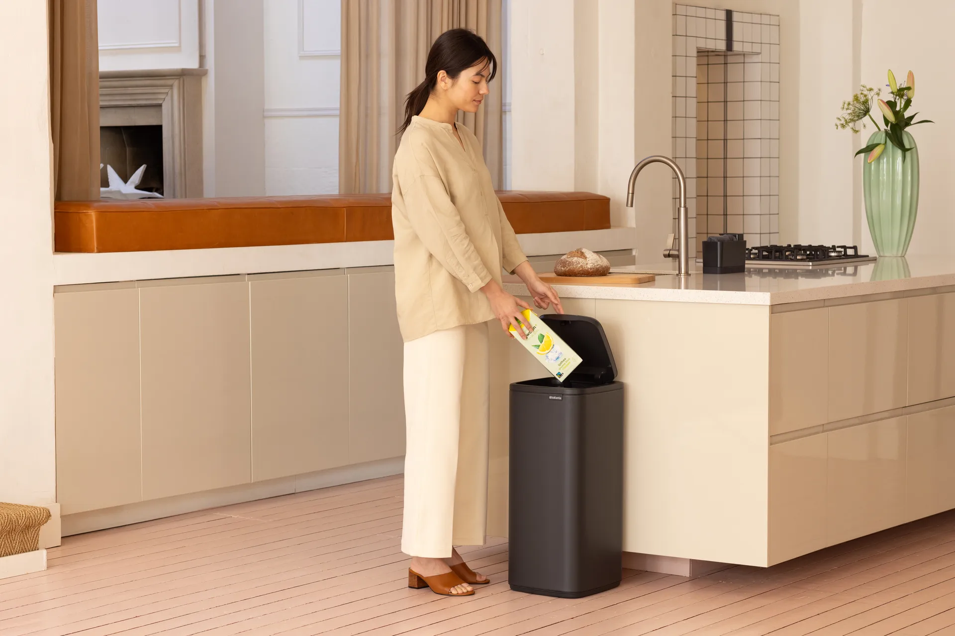 Bo Touch Bin 30 L, Mineral Infinite Grey Brabantia