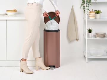 New Icon pedalhink 30 liter - Satin Taupe - Brabantia