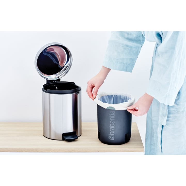 New Icon pedalhink 5 liter, Matt steel fingerprint proof Brabantia