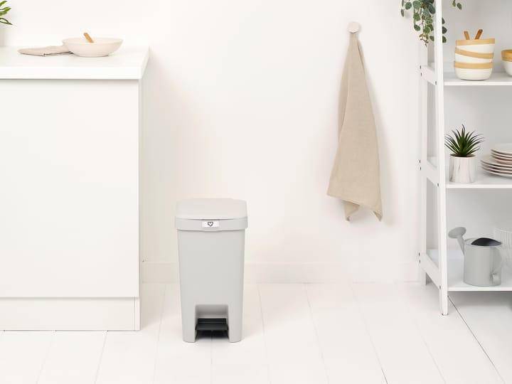 StepUp pedalhink 16 L, Ljusgrå Brabantia