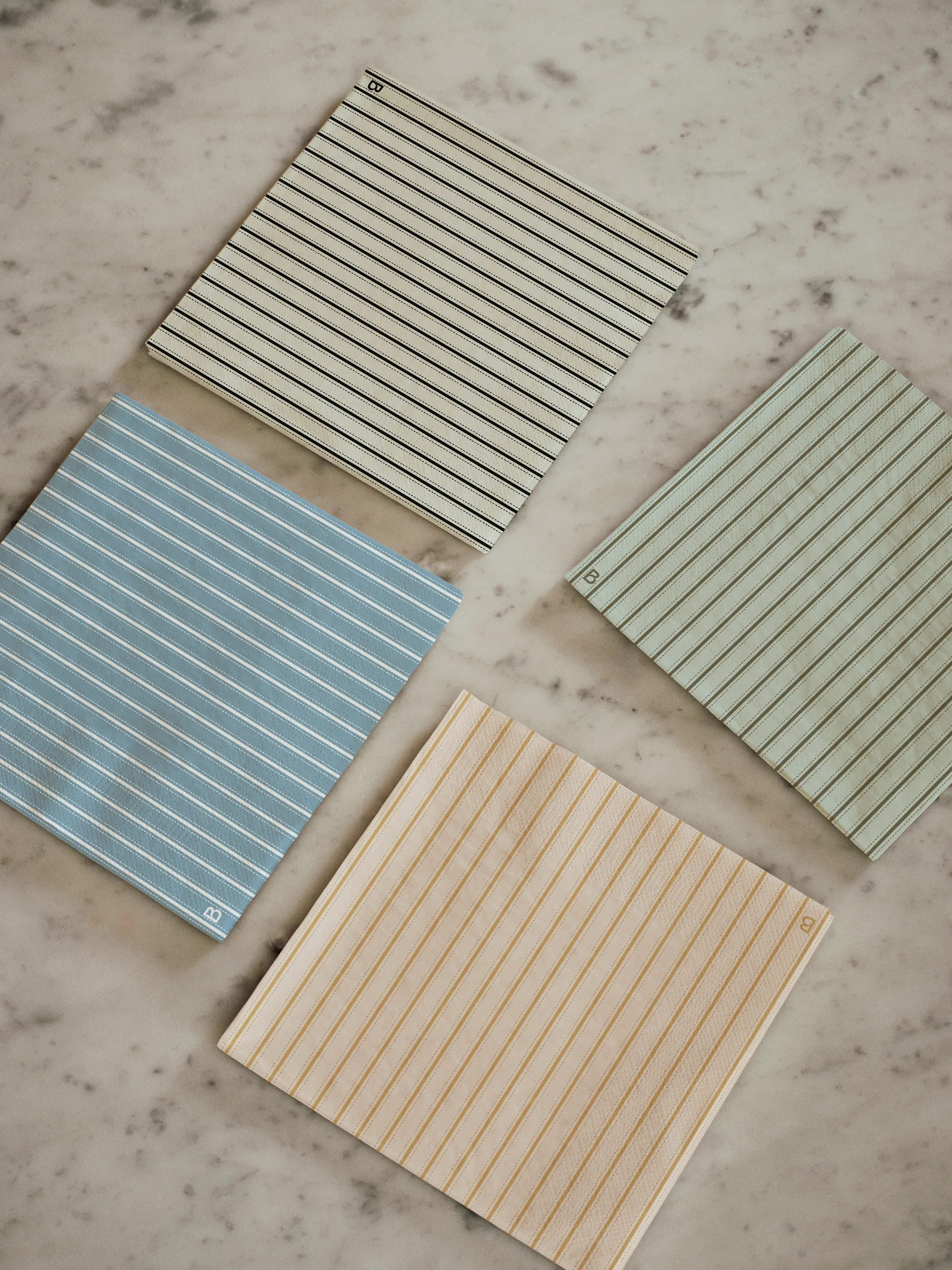 Dolly pappersservetter 33x33 cm 20-pack, Light blue-white Broste Copenhagen