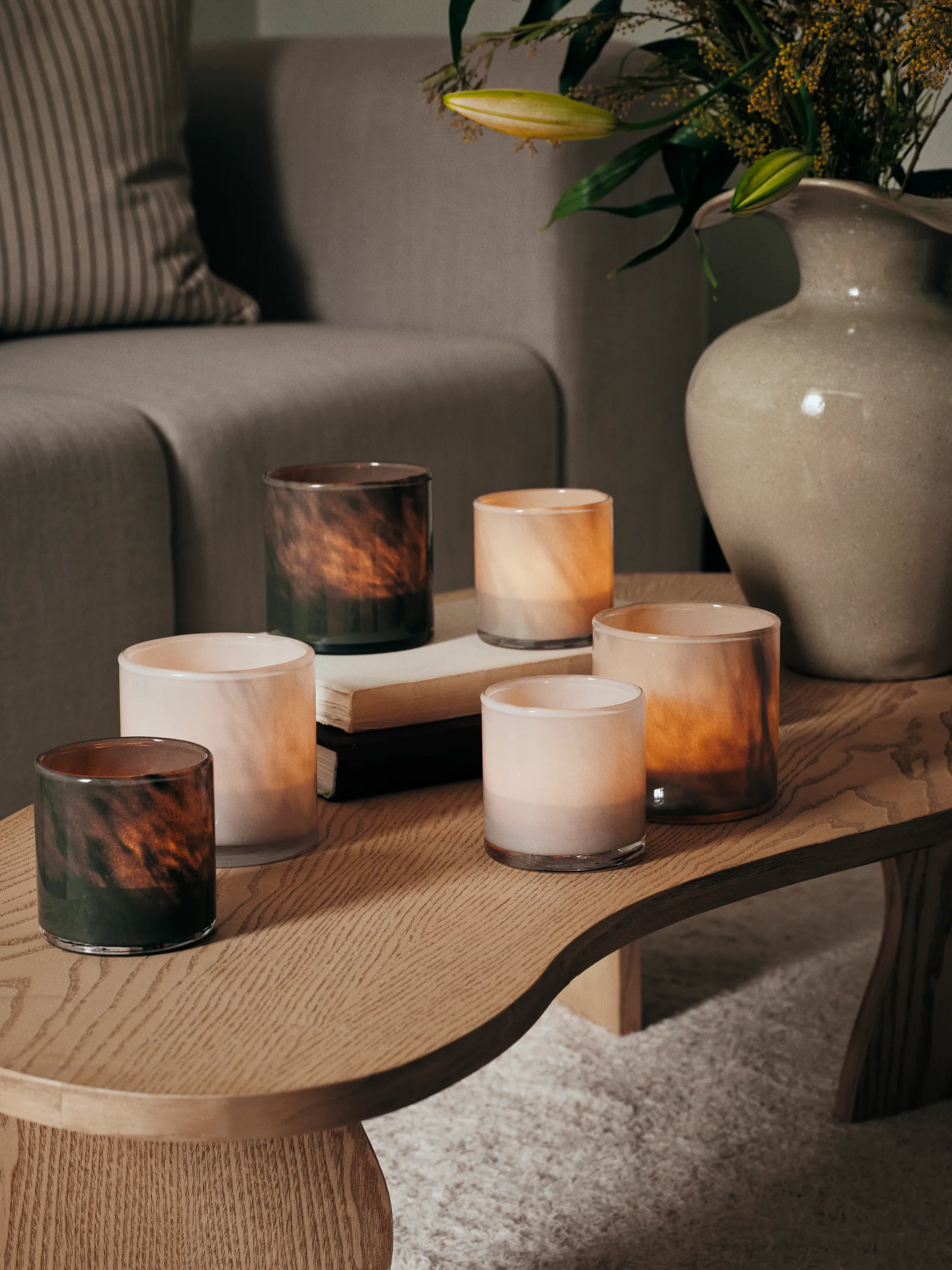 Solai hurricane ljuslykta, Taupe Warm Grey, Ø8 cm Broste Copenhagen