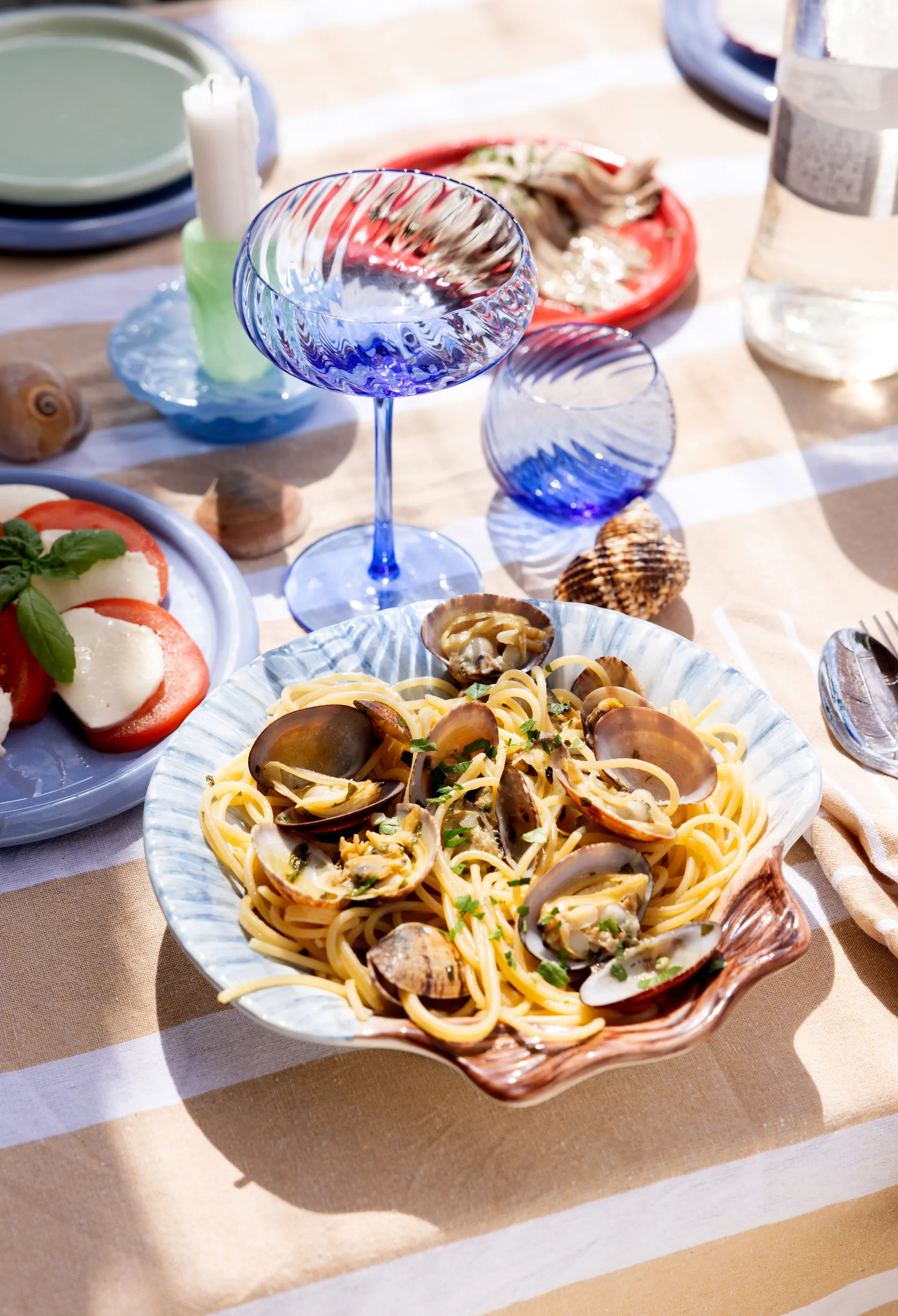 Armona tallrik 23,5x23,5 cm, Ljusblå Byon