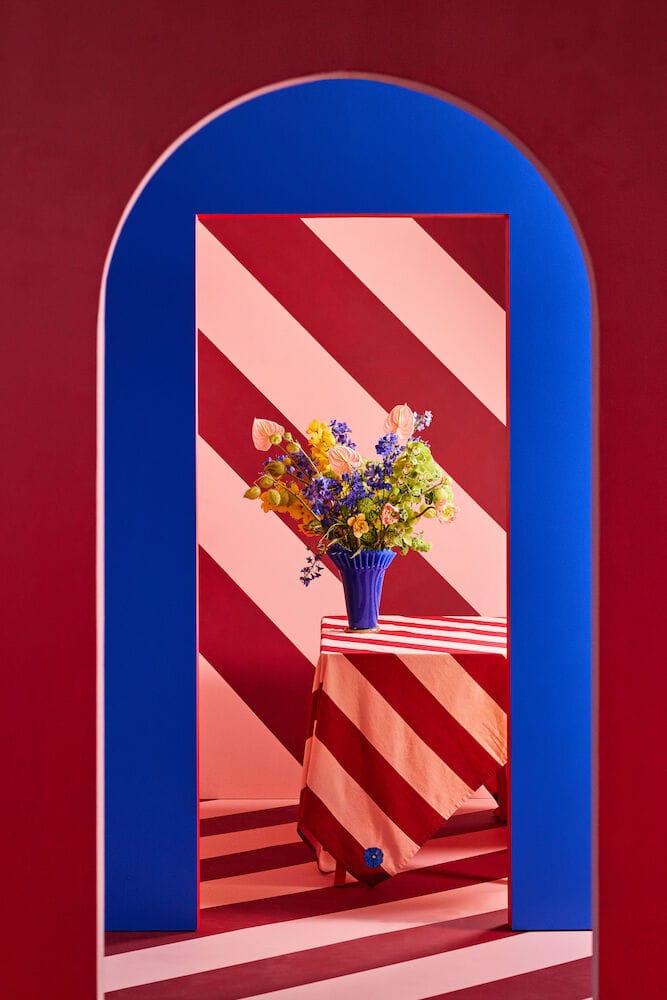 Leya stripe duk 150x250 cm, Röd-rosa Byon