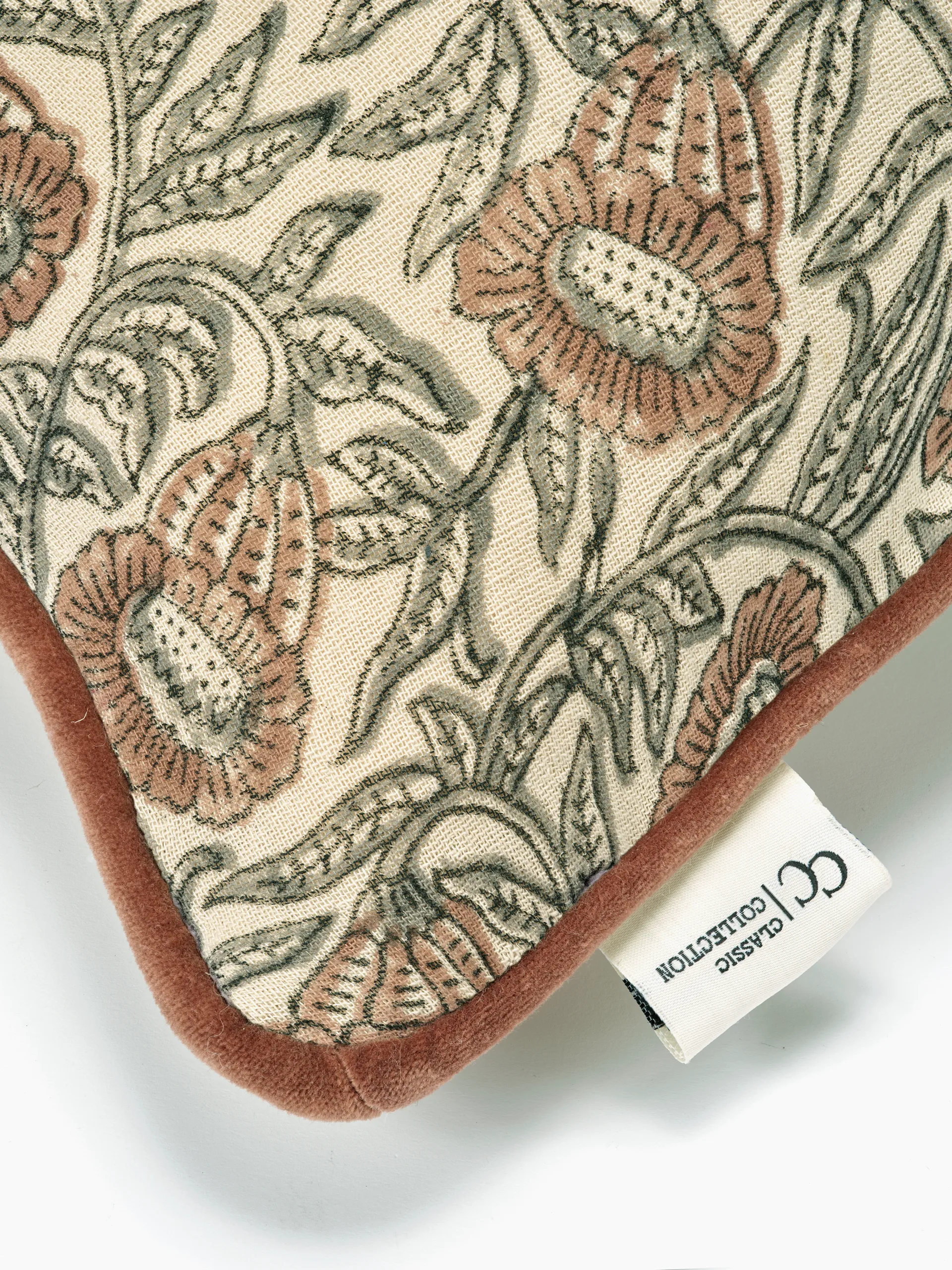 Bell kuddfodral 50x50 cm, Mocha Classic Collection