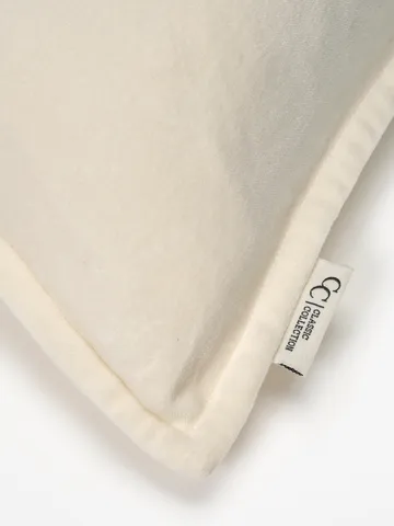 Classic Velvet kuddfodral 50x50 cm - White - Classic Collection