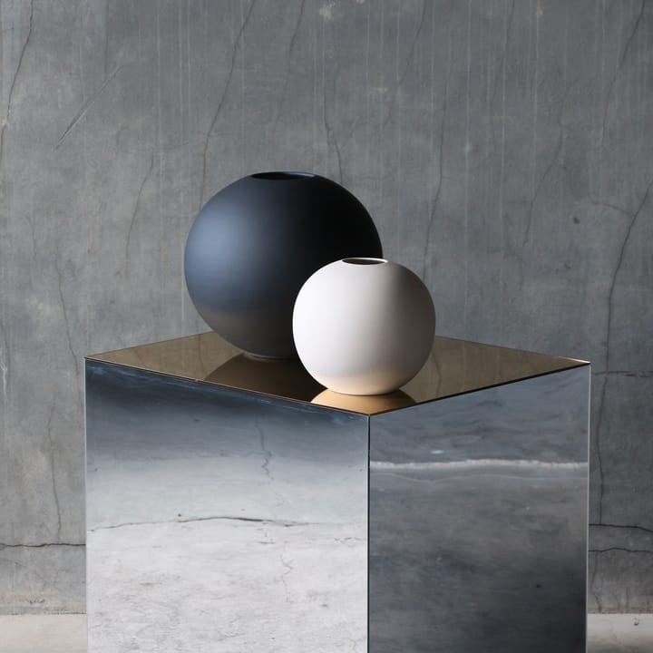 Ball vas black, 30 cm Cooee Design