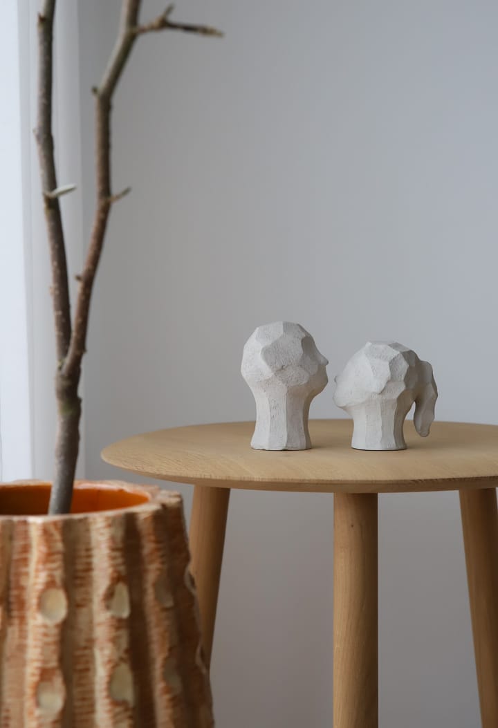 Benedict och Amal sculpture, Limestone Cooee Design