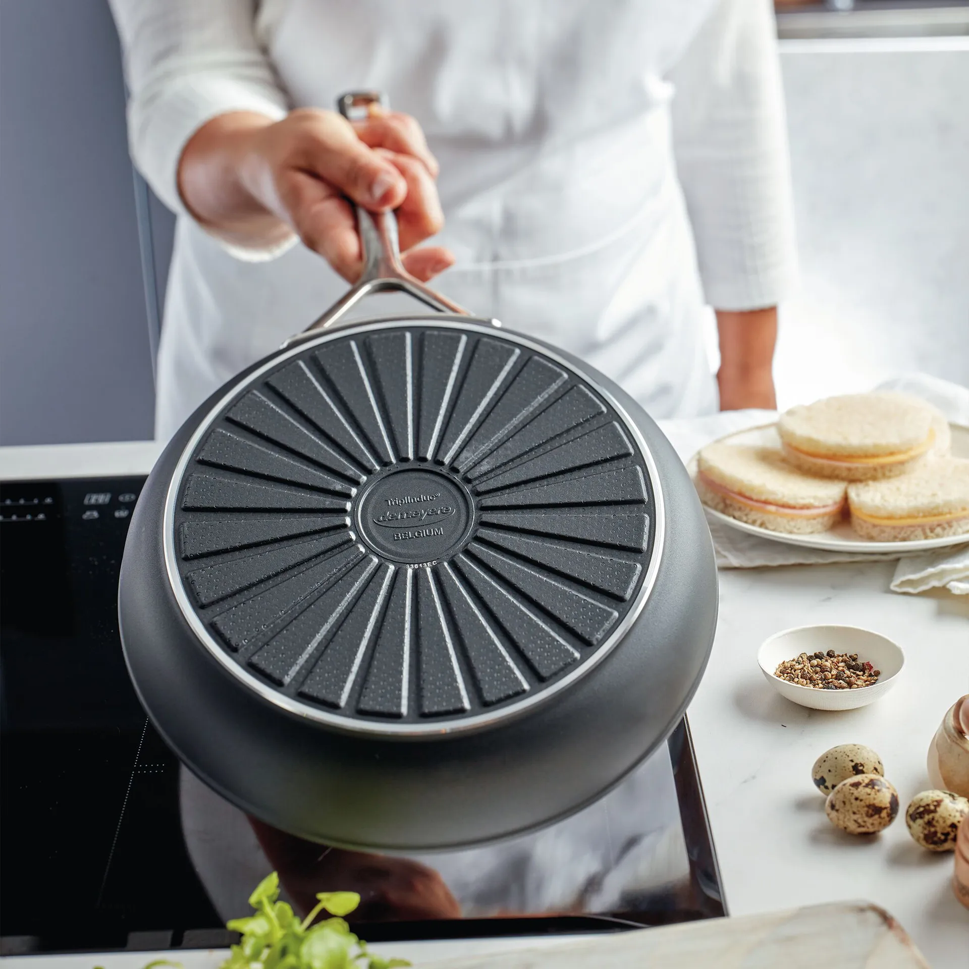 Alu Pro 5 Ceraforce stekpanneset keramisk 5-ply, 2 delar Demeyere