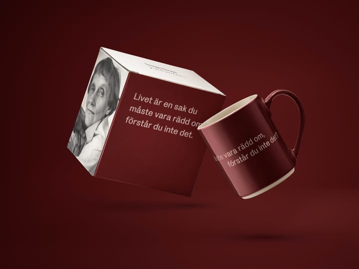 Astrid Lindgren mugg, livet är en sak, Svensk text Design House Stockholm