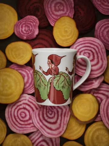 Mrs Beetroot mugg - 28 cl, med handtag - Design House Stockholm