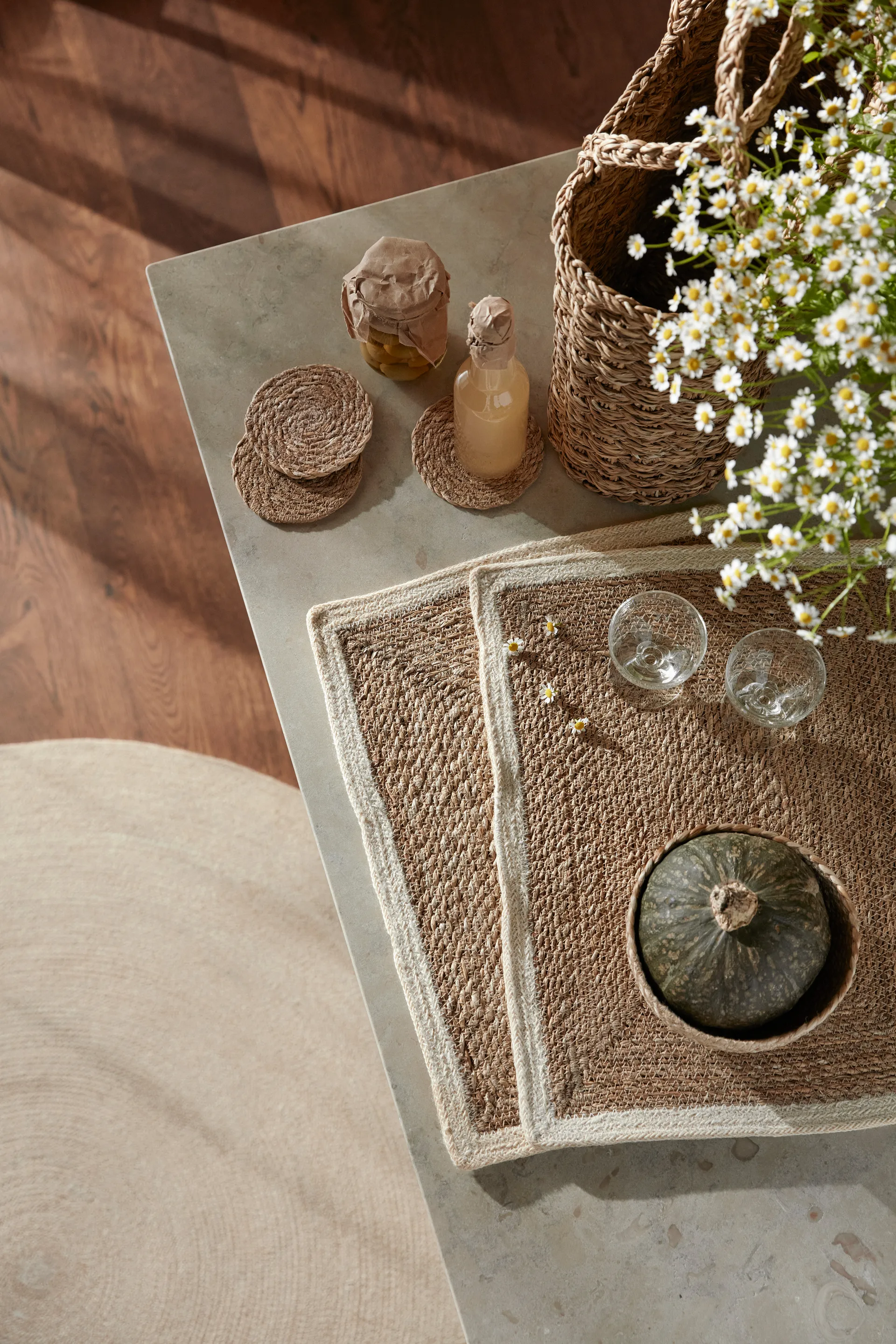 Emil bordstablett 35x47 cm, natur-vit Dixie