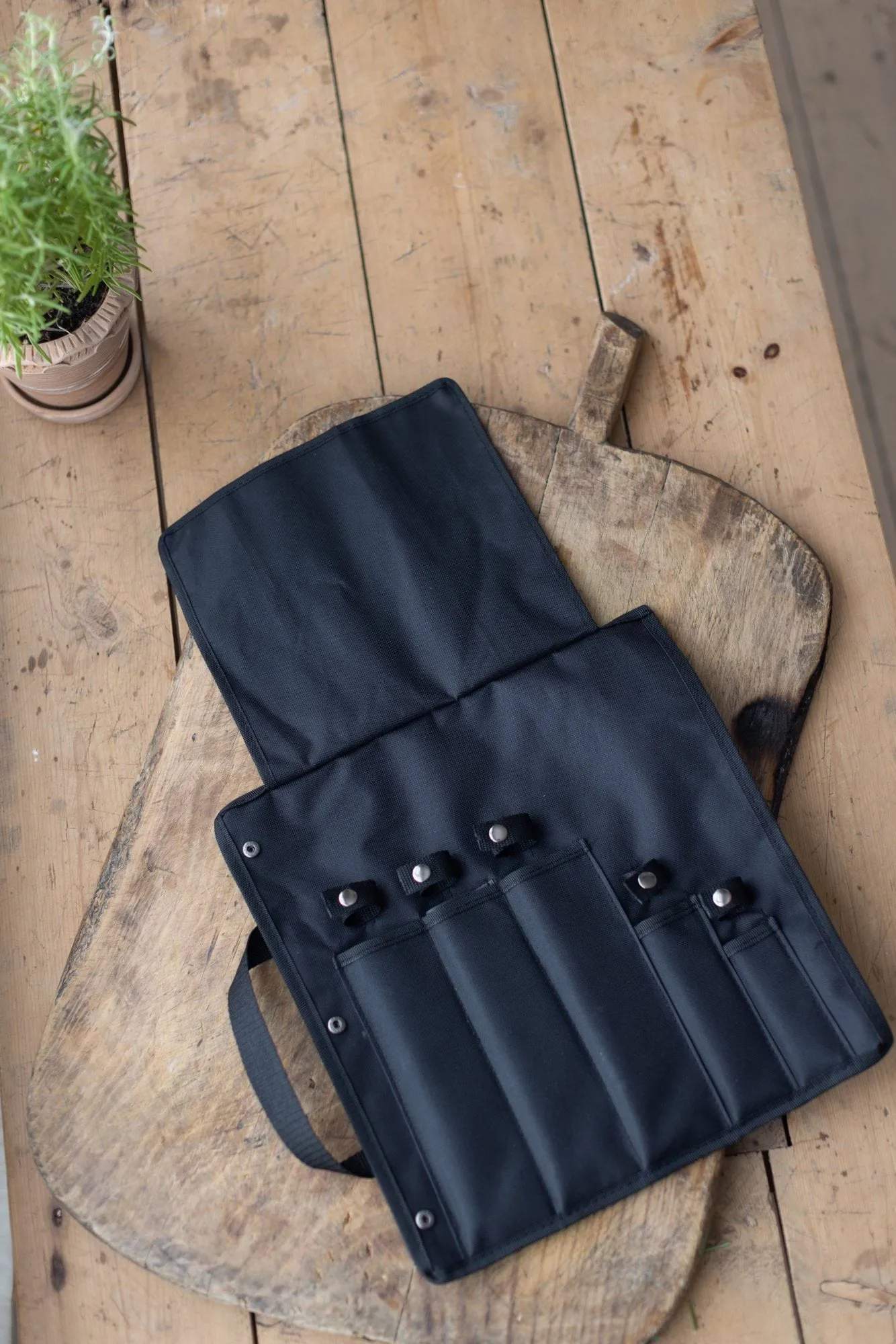 Kadi knivväska, Svart nylon, 5 knivfack Dorre