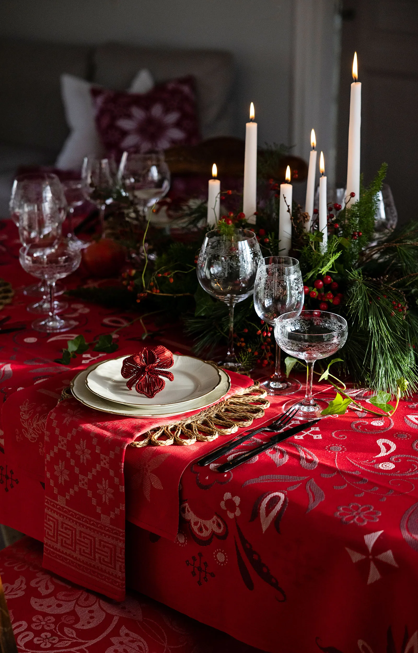 Torplyckan bordsduk 145x250 cm, Röd Ekelund Linneväveri