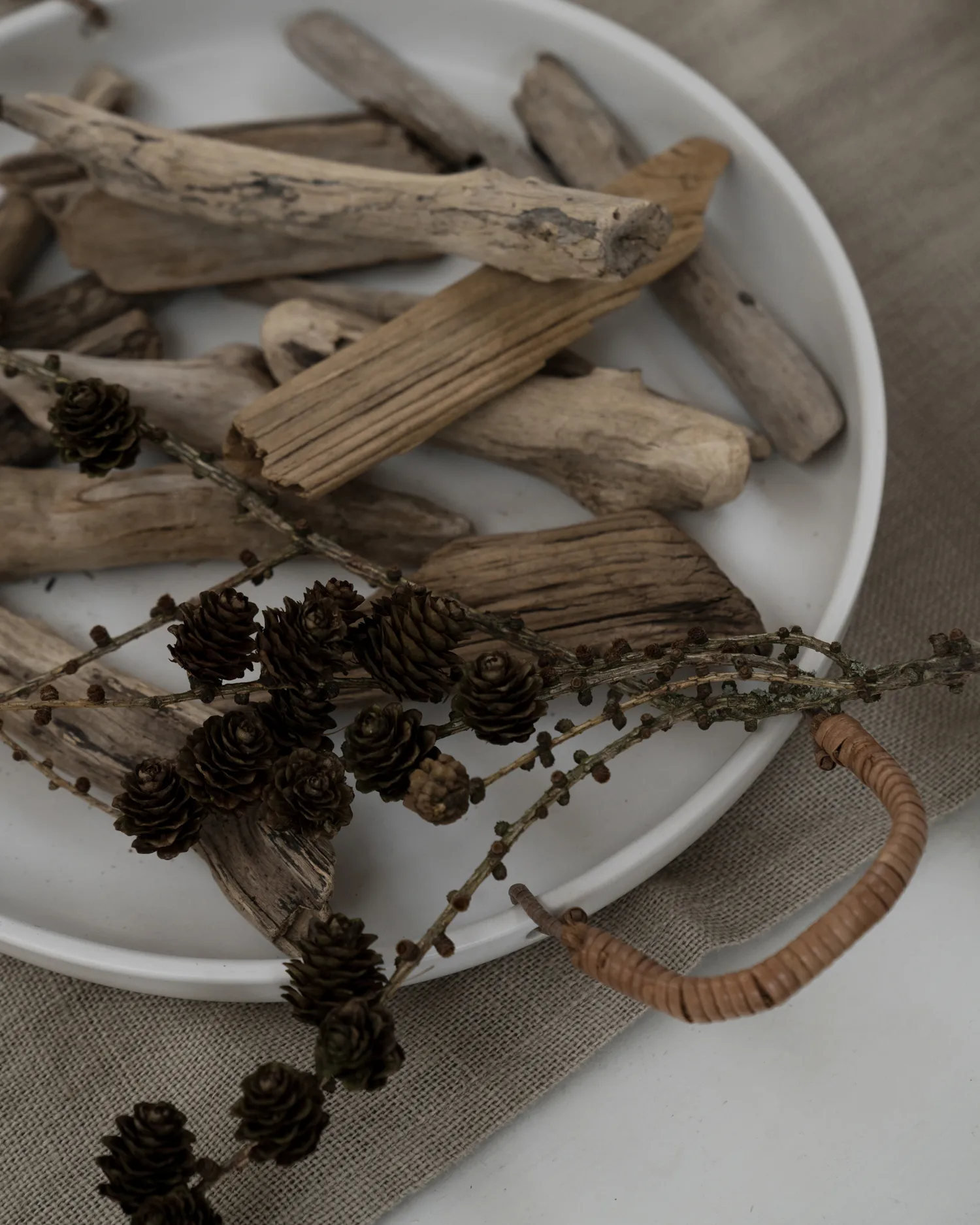 Ernst bricka med handtag vit, Ø35 cm ERNST